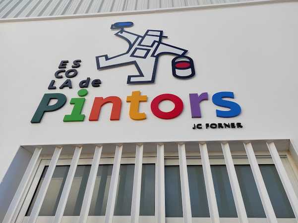 Fotografia tomada fuera de ESCOLA de PINTORS | J.C. Forner | Escuela de Formación de Pintores - Centro de formación en Algemesí, Valencia