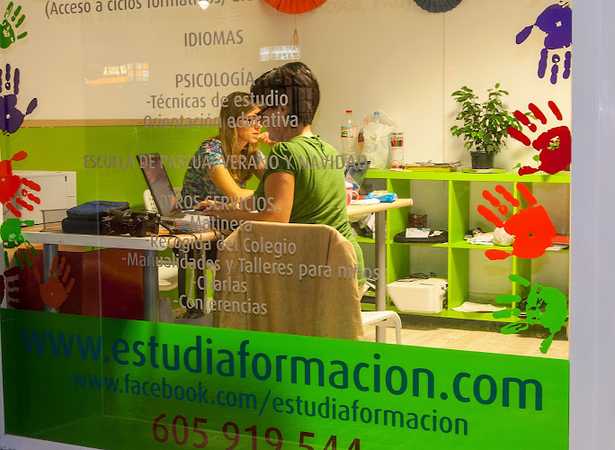 Fotografia tomada fuera de Centro de Formación esTUdía - Centro de formación en Mislata, Valencia