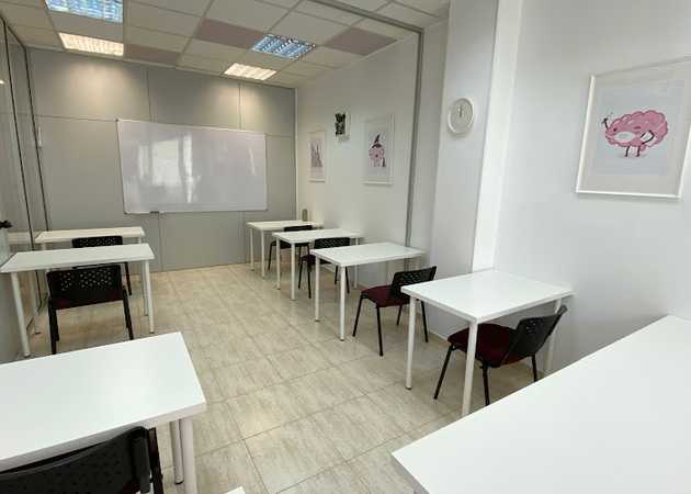 Fotografia tomada fuera de CEO Academia de Repaso - Centro educativo en Zaragoza, Zaragoza