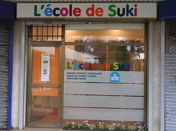 Fotografia tomada fuera de L´ecole de Suki - Colegio bilingüe en Donostia-San Sebastian, Guipúzcoa