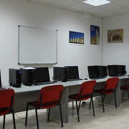 Fotografia tomada fuera de Academia Prieto - Centro educativo en Zaragoza, Zaragoza