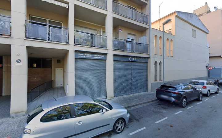 Fotografia tomada fuera de MC's Escuela de Idiomas y Aula de Estudios - Escola d'idiomes en Girona, Girona