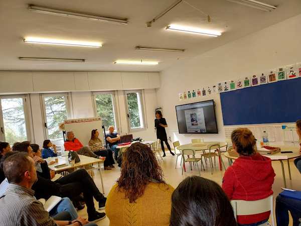 Fotografia tomada fuera de Taller de lectura - Centre educatiu en Girona, Girona