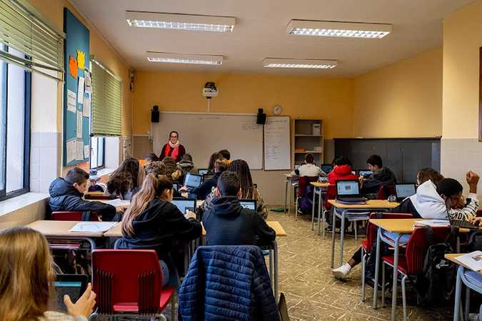 Fotografia tomada fuera de Escuela Fedac Salt - Escola en Salt, Girona