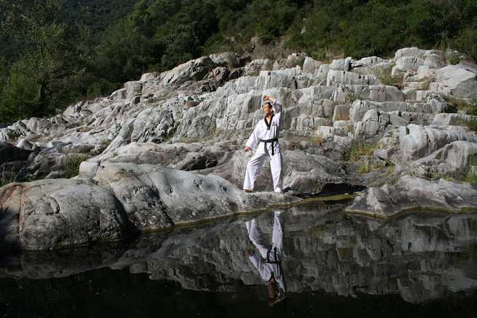 Fotografia tomada fuera de Gimnàs Taekwondo Chunkwon Salt - Escola de taekwondo en Salt, Girona