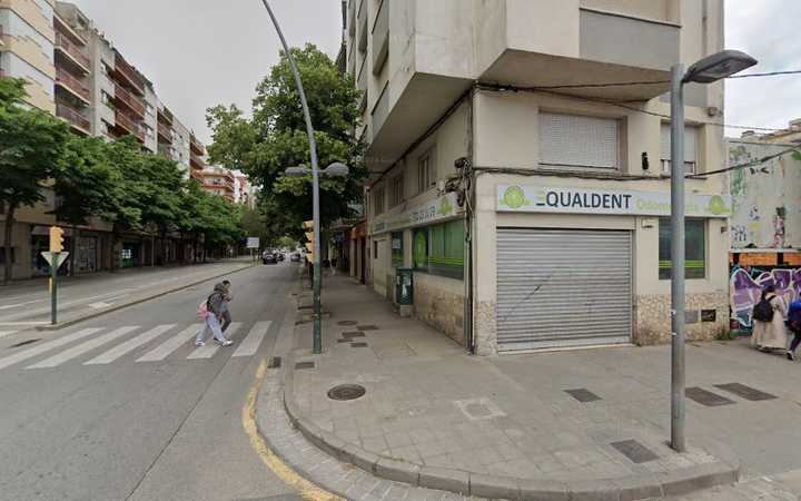 Fotografia tomada fuera de centre d'acollida misericòrdia - School en Salt, Girona