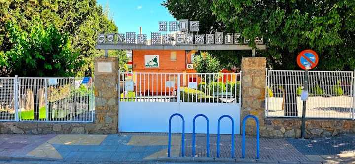 Fotografia tomada fuera de Colegio Público Conde de Campillos - Colegio público en Cehegín, Murcia