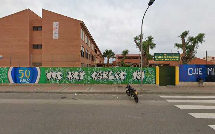 Fotografia tomada fuera de Centro Público De Educación De Personas Adultas Aguilas - Escuela de educación para adultos en Águilas, Murcia