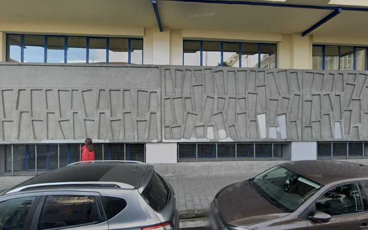 Fotografia tomada fuera de Centro E.P.A. de Eibar - Colegio público en Eibar, Guipúzcoa