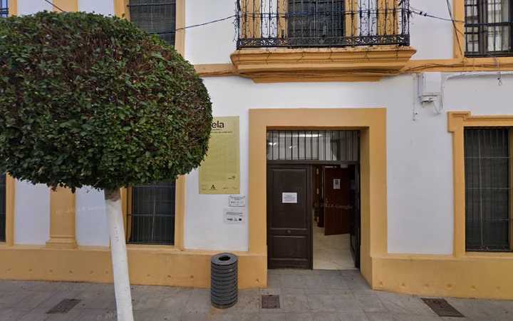 Fotografia tomada fuera de Centro de Educación Permanente La Palmera - Centro educativo en La Palma del Condado, Huelva