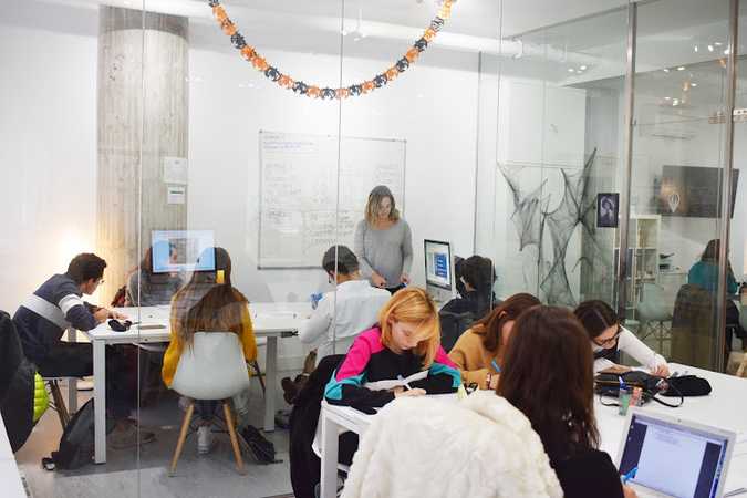 Fotografia tomada fuera de Cursos TOEFL ® y TOEIC ®- Exam Madrid Academy - English language school en Madrid, Madrid