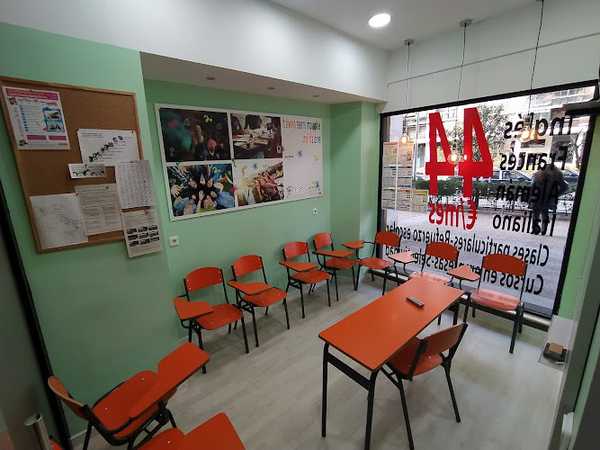 Fotografia tomada fuera de Academias Te-Sis - Academia de idiomas en Madrid, Madrid