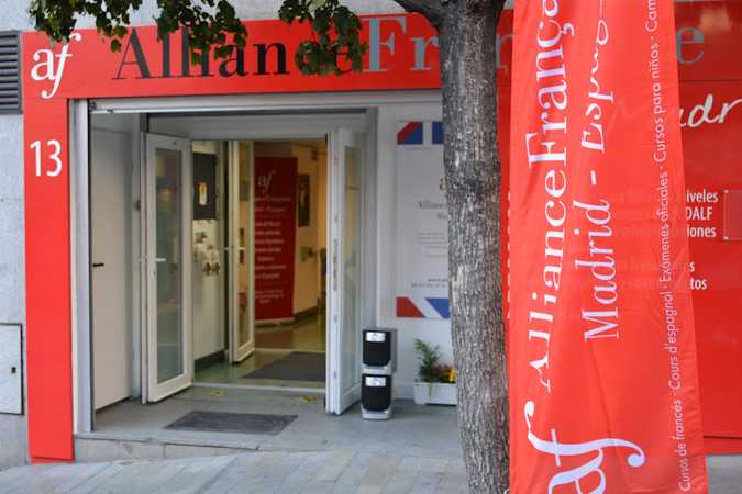 Fotografia tomada fuera de Alliance Française de Madrid - Academia de idiomas en Madrid, Madrid