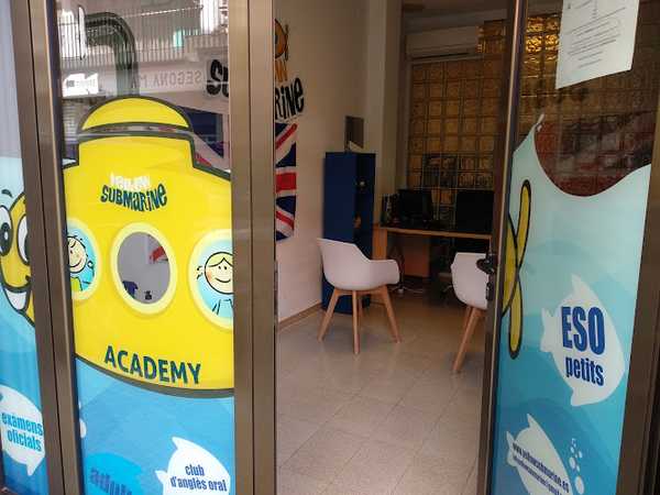 Yellow Submarine Academy & Books - Acadèmia d'anglès en Tortosa, Tarragona