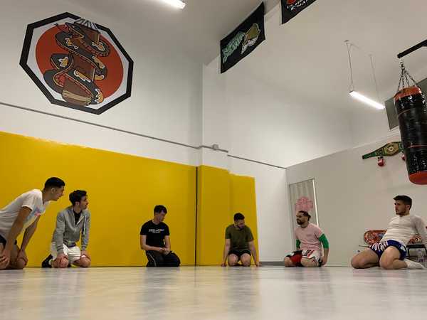 Fotografia tomada fuera de Hibera Ludus - Fight Academy - Gimnasio en Tortosa, Tarragona
