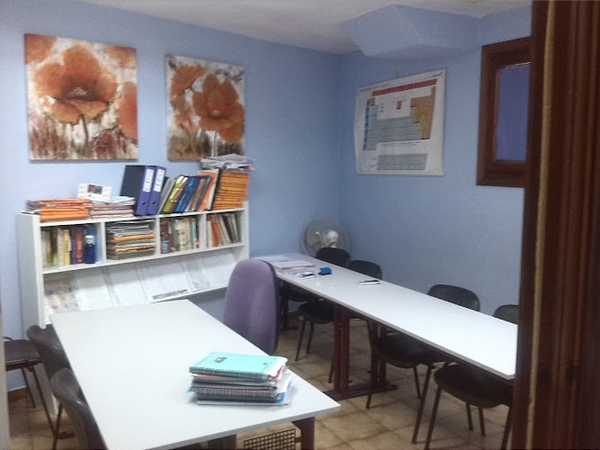 Fotografia tomada fuera de Microtek Formación - Centro de formación en Ermua, Vizcaya