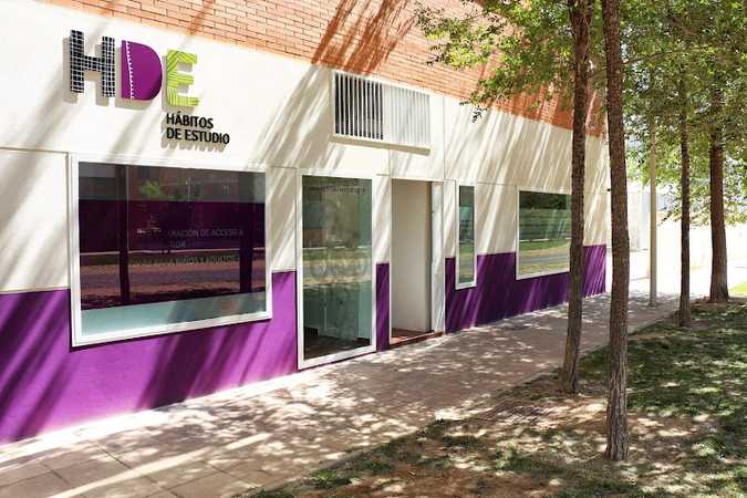 Fotografia tomada fuera de Academia Hábitos de Estudio - Academia de inglés en Zaragoza, Zaragoza