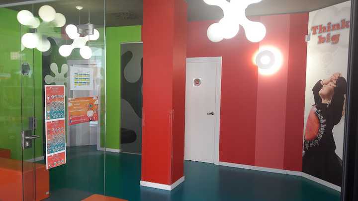 Kids&Us Hospitalet Centre - Academia de inglés para niños en Hospitalet de Llobregat - Acadèmia d'anglès en L'Hospitalet de Llobregat, Barcelona