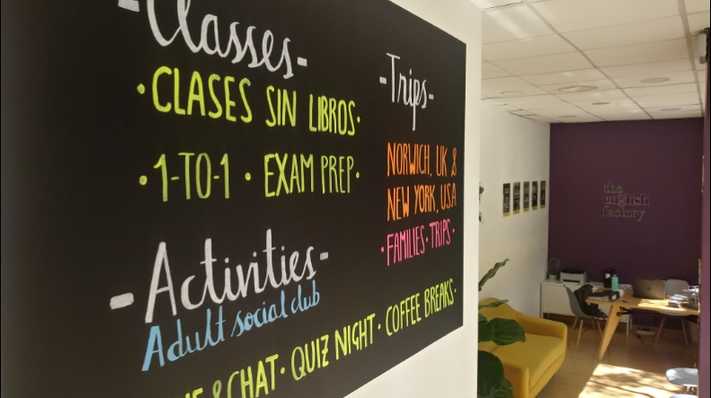 Fotografia tomada fuera de The English Formula - English language school en Sant Feliu de Llobregat, Barcelona