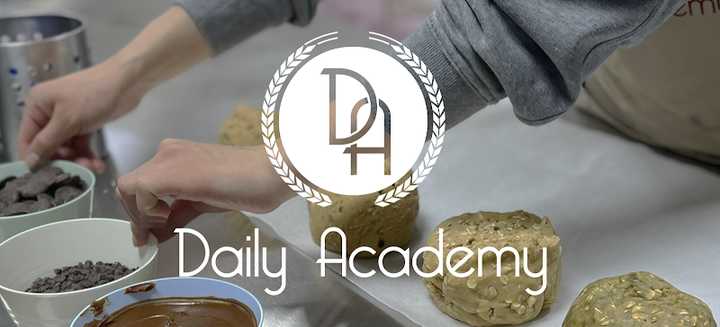 Fotografia tomada fuera de Daily Academy - Centro de formación en Sant Feliu de Llobregat, Barcelona