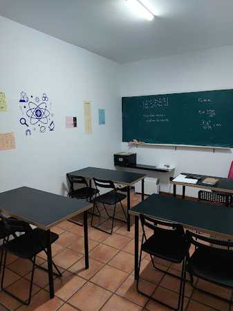 Fotografia tomada fuera de Aprobado2 - Servicio de clases particulares en Cambre, A Coruña