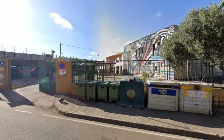 Fotografia tomada fuera de . - Instituto de secundaria en Sta Brígida, Las Palmas