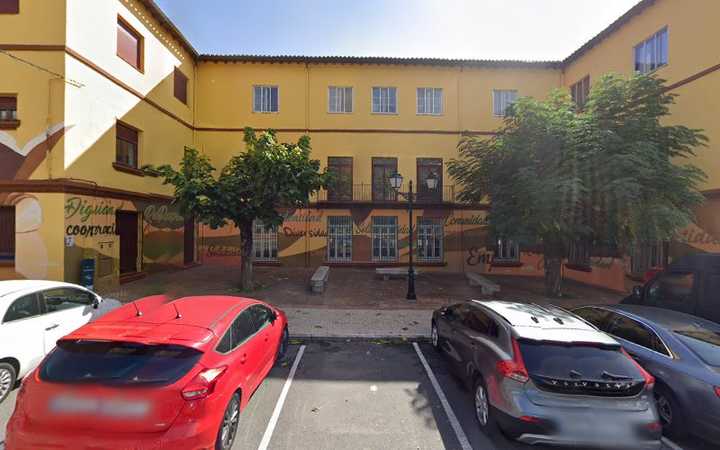 Fotografia tomada fuera de Escuelas Antiguas - Centro de ocio en Piedralaves, Ávila