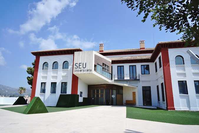 Fotografia tomada fuera de SEU UNIVERSITARIA - Universidad en La Nucia, Alicante