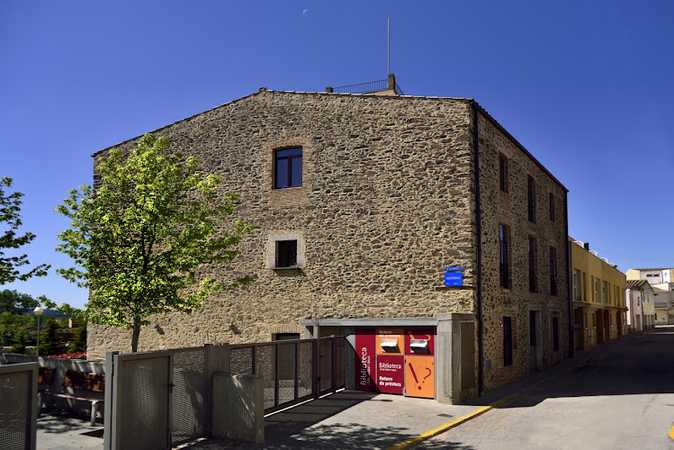 Fotografia tomada fuera de Can Xiberta - Ajuntament de Vidreres - Centro de formación en Vidreres, Girona