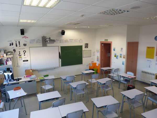 Fotografia tomada fuera de Colegio Bilingüe Valle del Miro - Colegio bilingüe en Valdemoro, Madrid