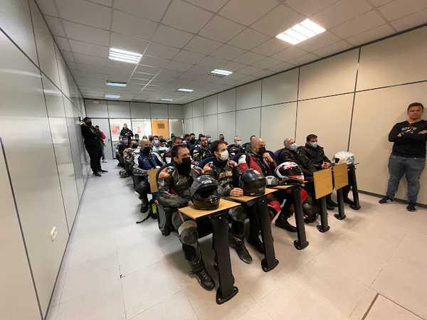 Fotografia tomada fuera de Chicho Lorenzo School Alpedrete - Escuela deportiva en Alpedrete, Madrid