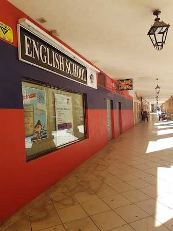 Fotografia tomada fuera de Centro de Estudios las Fuentezuelas S. L. - Academia de idiomas en Jaén, Jaén