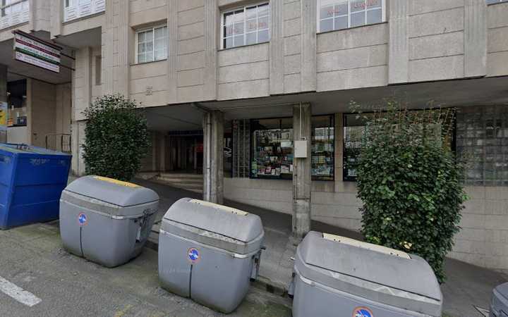 Fotografia tomada fuera de New English School - Colegio bilingüe en Betanzos, A Coruña
