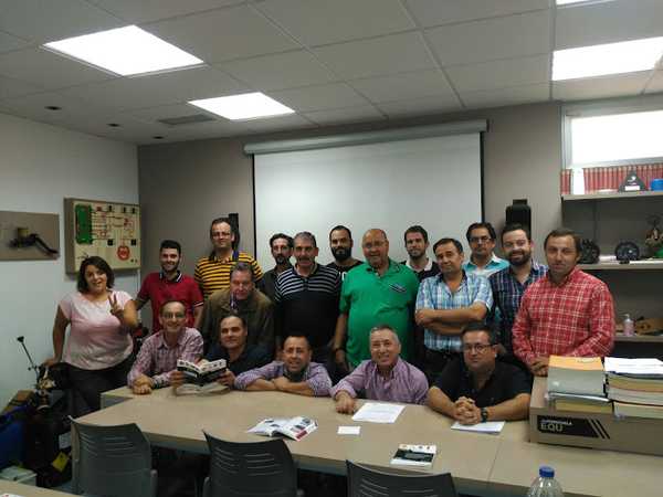 Fotografia tomada fuera de AUTOESCUELA EQUIS - Autoescuela en Alcázar de San Juan, Ciudad Real