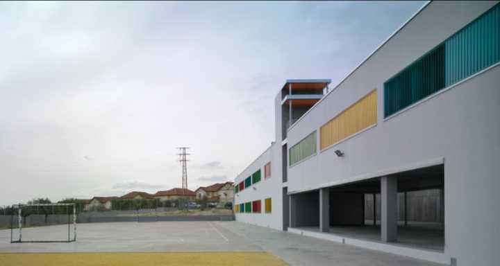 Fotografia tomada fuera de CEIP Beatriz Galindo - Escuela en Bollullos de la Mitación, Sevilla