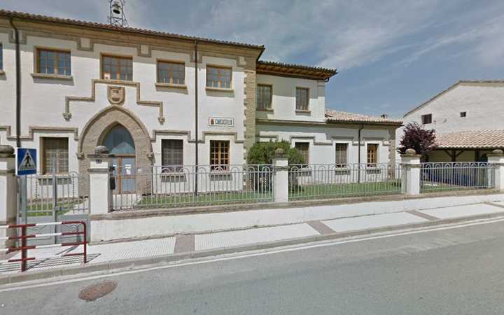 Fotografia tomada fuera de Escuela Infantil Municipal Chiqui - Colegio público en Carcastillo, Navarra