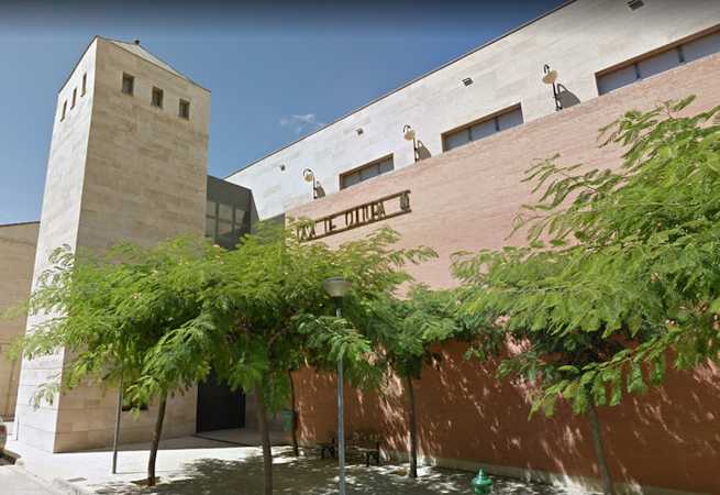 Fotografia tomada fuera de Casa de Cultura de Valtierra - Centro cultural en Valtierra, Navarra