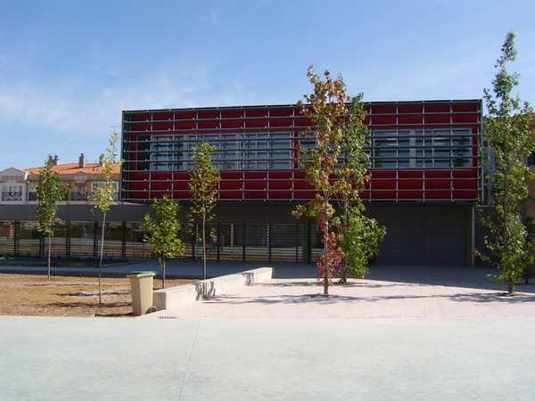 Fotografia tomada fuera de CEIP Ana de Austria - Colegio público en Cigales, Valladolid