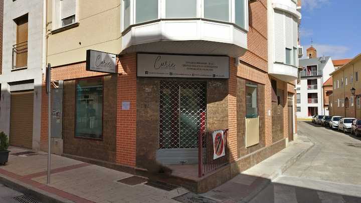 Fotografia tomada fuera de Academia de Estudios Curie - Centro de estudios en Zaratán, Valladolid