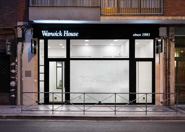 Fotografia tomada fuera de Warwick House - Centro Examinador Cambridge English - Academia de inglés en Valladolid, Valladolid