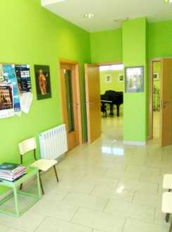 Fotografia tomada fuera de Euterpe Piano School - Escuela de música en Valladolid, Valladolid