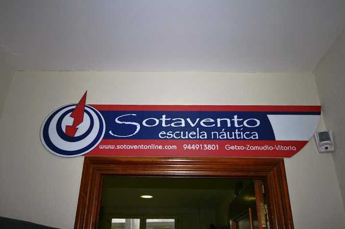 Fotografia tomada fuera de Escuela Náutica Sotavento - Escuela de vela en Getxo, Vizcaya