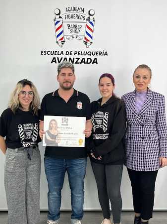 Fotografia tomada fuera de Academia Marisa Figueredo - Academia de estética en El Ejido, Almería