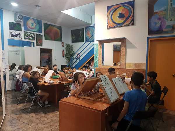 Academia Casa de l'Art. Arts&Growth Arte, teatro y escritura. - Escuela de arte en Cerdanyola del Vallès, Barcelona