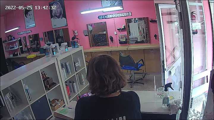 Fotografia tomada fuera de ACADEMIA PELUQUERIA LOAN - Proveedor de productos de belleza en Cerdanyola del Vallès, Barcelona