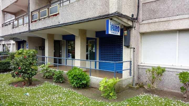 Fotografia tomada fuera de Autoescuela FARO LAREDO - Autoescuela en Laredo, Cantabria