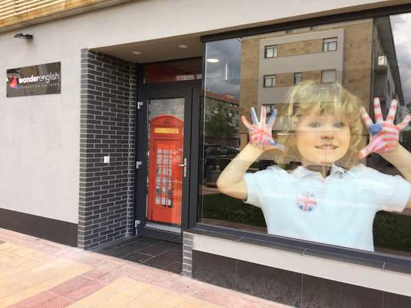 Fotografia tomada fuera de Wonder English - Academia de inglés en Valladolid, Valladolid