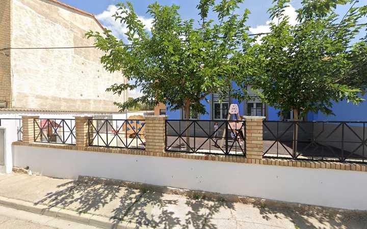 Fotografia tomada fuera de Centro Privado De Educación Infantil Mimosines - Colegio privado en Nuez de Ebro, Zaragoza