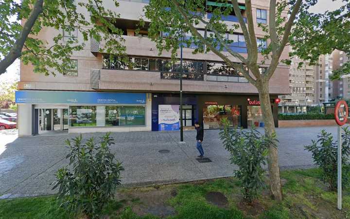 Fotografia tomada fuera de English Academy - Escuela en Zaragoza, Zaragoza