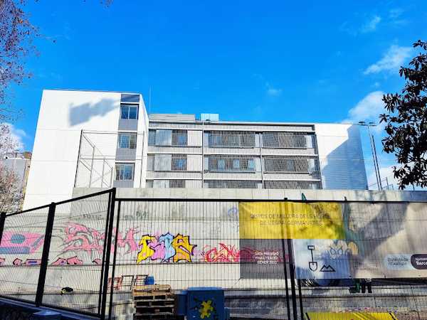 Fotografia tomada fuera de Instituto Viladomat - Institut en Barcelona, Barcelona